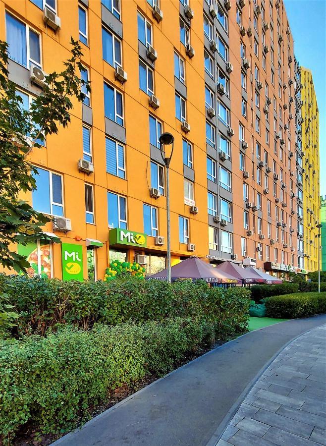 Смарт-Апартаменти На 1 Поверсі Kiev Buitenkant foto